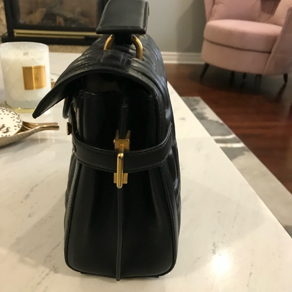 Balmain
B-Buzz 23 leather bag Black and Gold Quilted Shoulder Bag - Picture 14 of 15